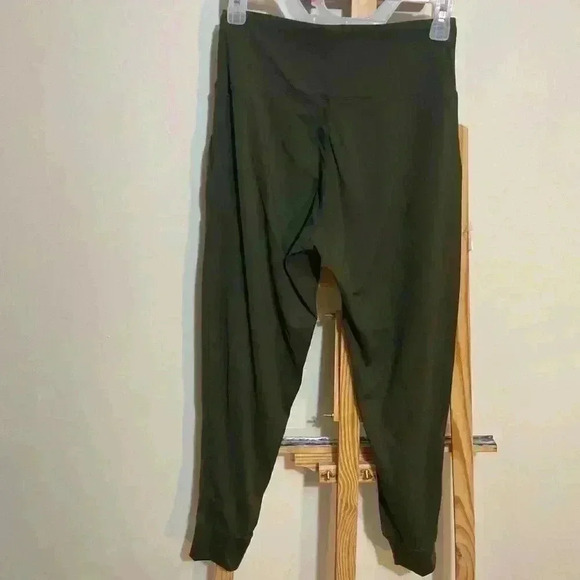 Jeggings green size small with pockets - Picture 3 of 6